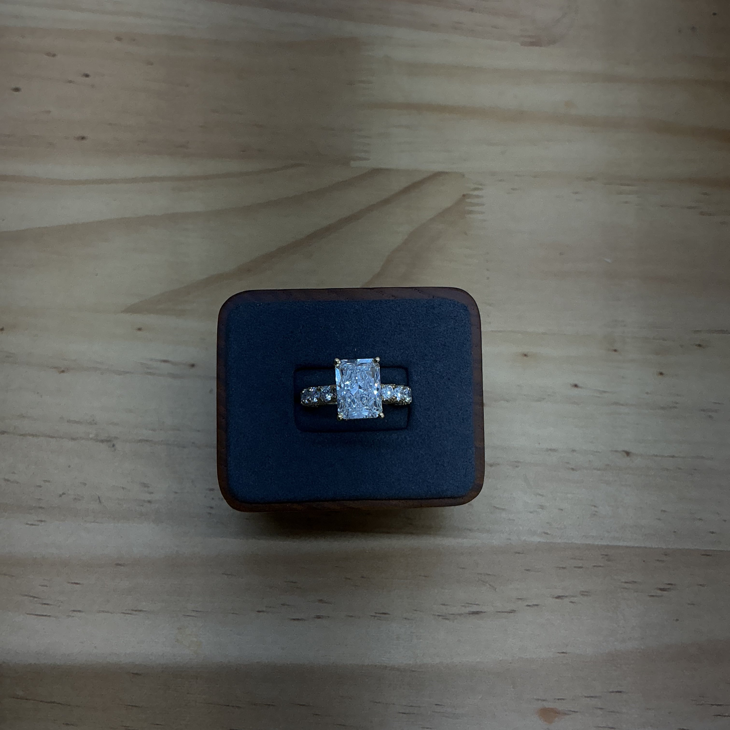 Wedding ring lab Diamond 14kt