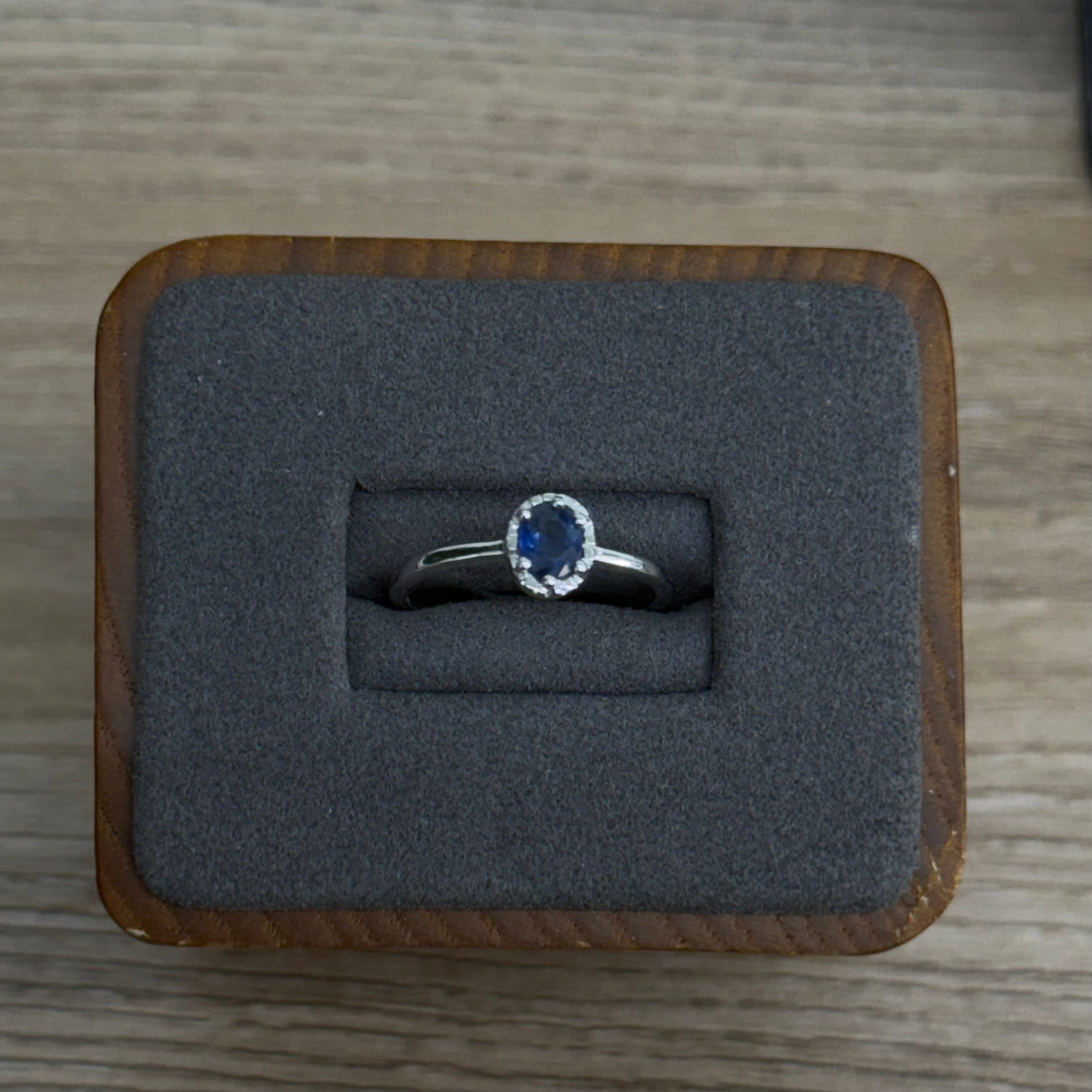 Sapphire ring