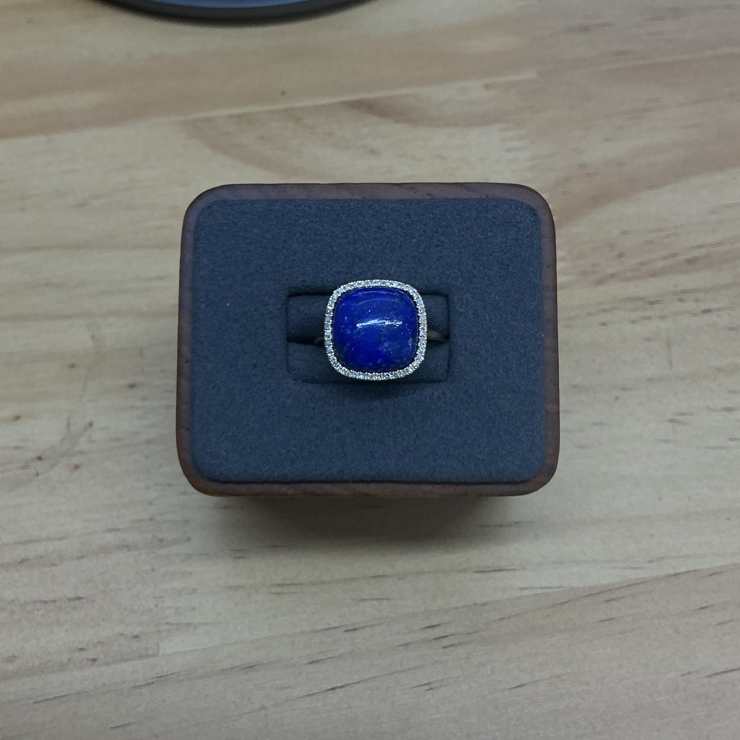 Lapis stone and natural diamond 14k yellow gold