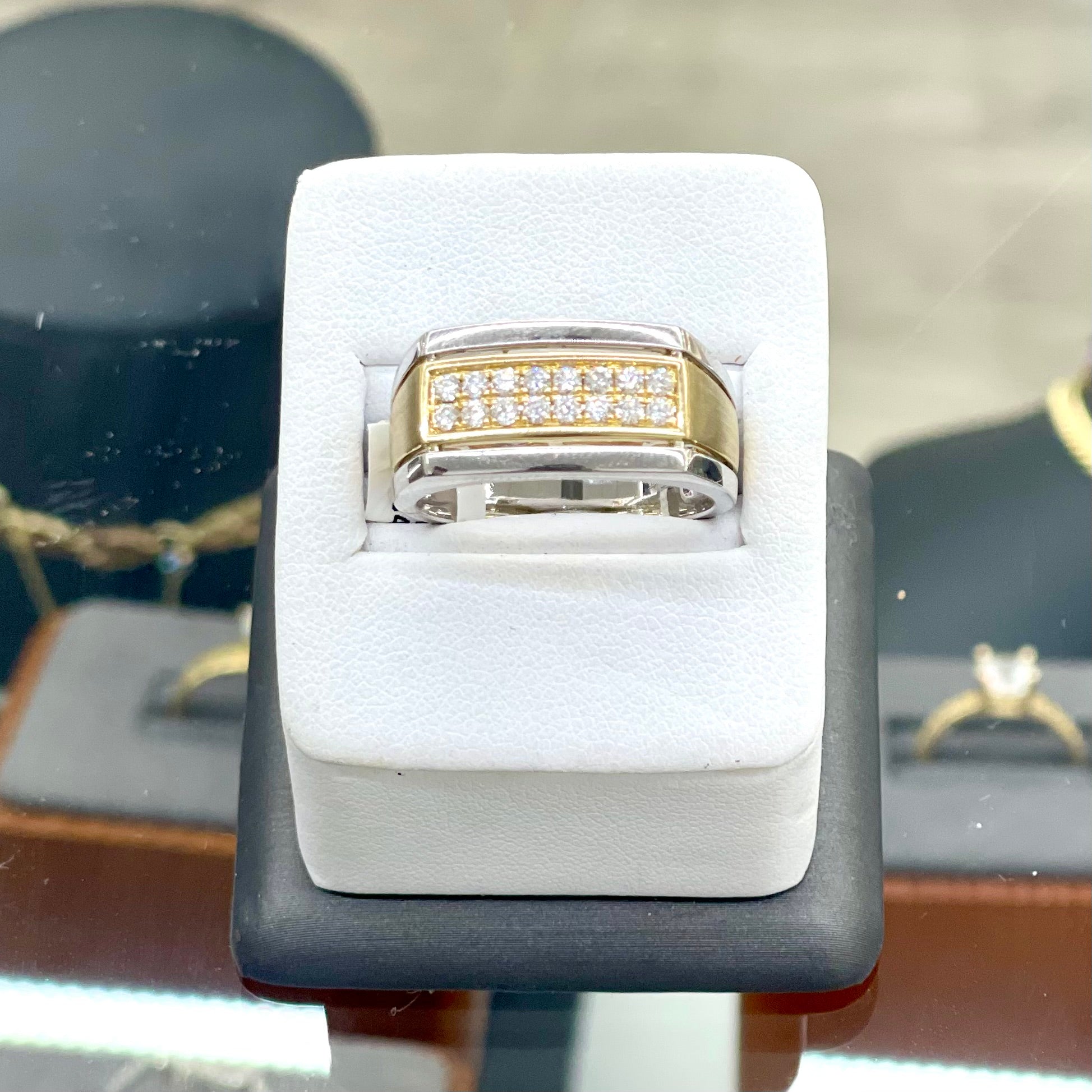 Wedding Ring - Venetti 16 RD 0.40