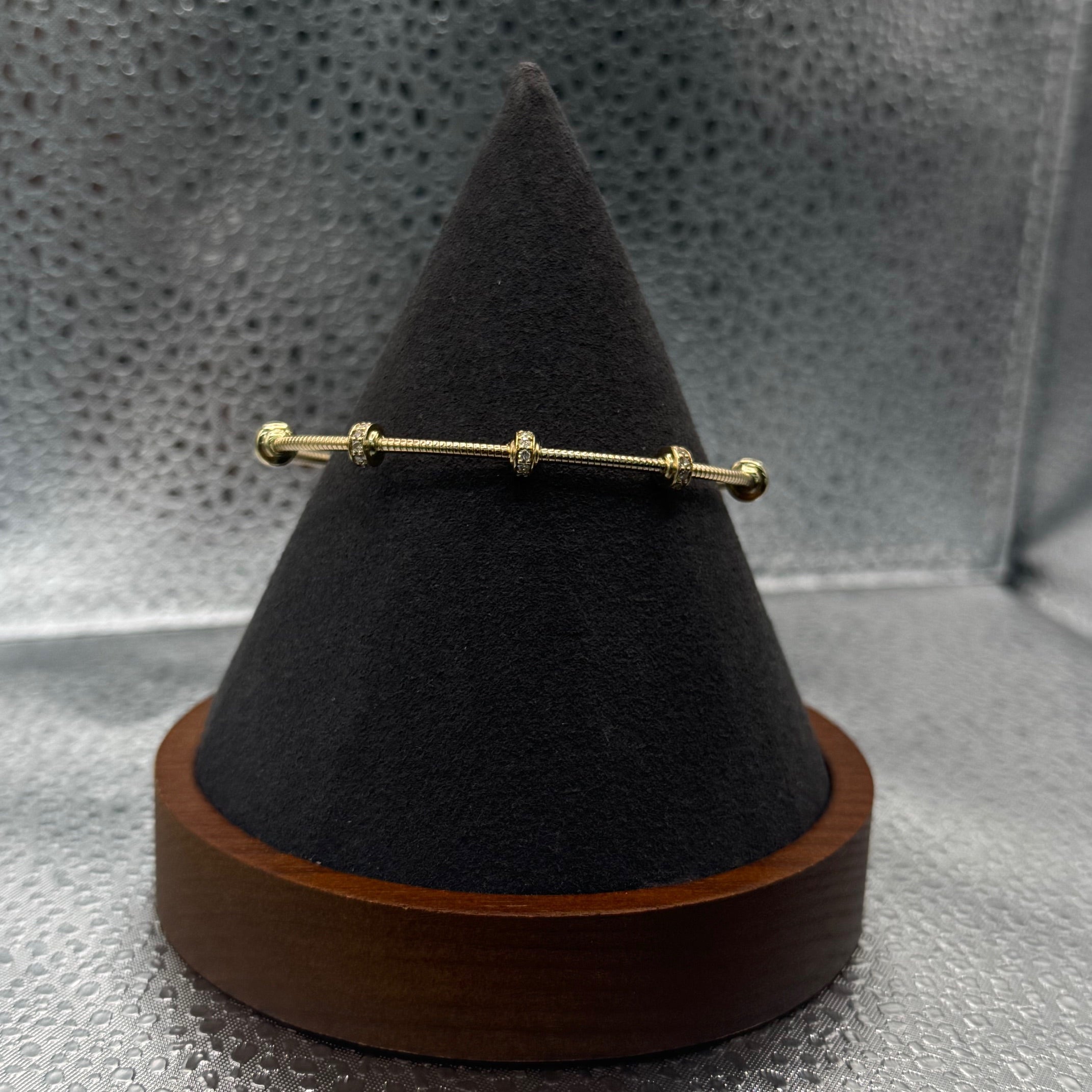 BRACELET 14K YELLOW GOLD AND DIAMOND 0.30CT