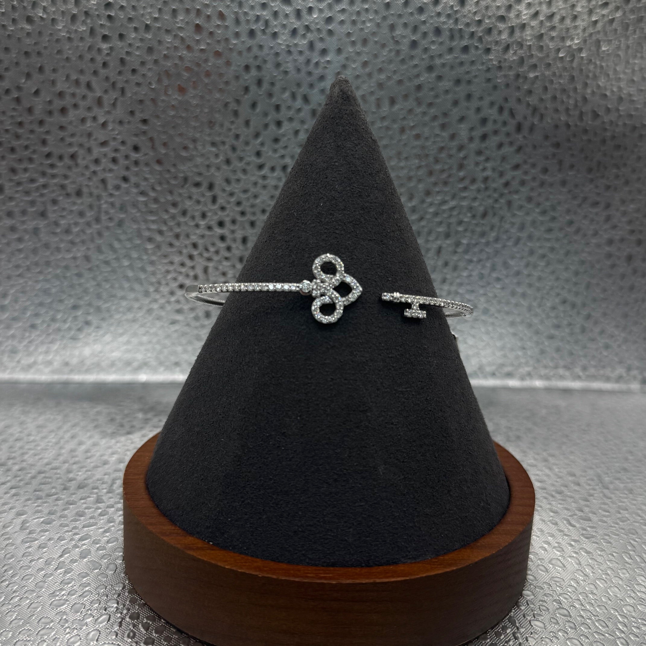 BRACELET 14K WHITE GOLD DIAMONDS 0.65CT