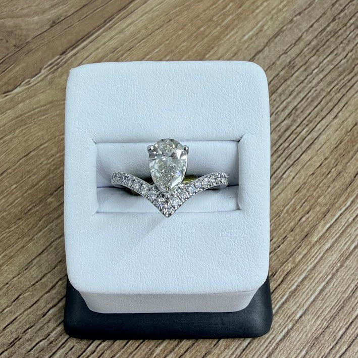 WEDDING RING PLATINIUM DIAMOND 1.20
